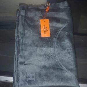 Hermes shawl
